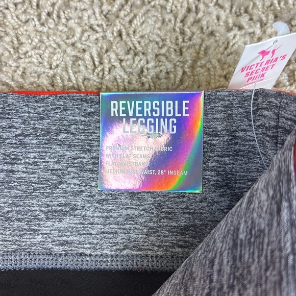 NWT PINK Victoria’s Secret reversible leggings sz med - Picture 4 of 8